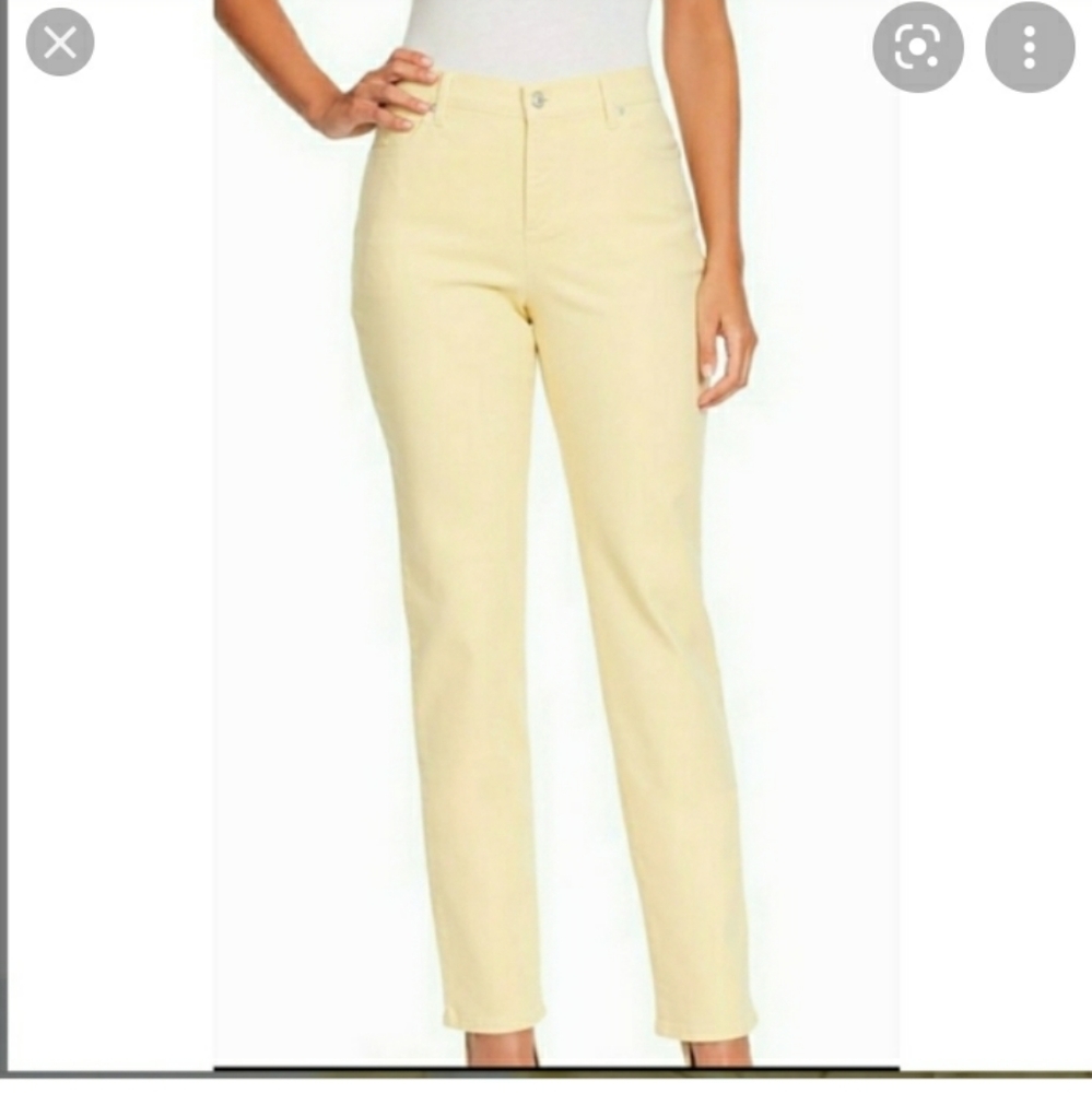 Gloria Vanderbilt yellow jeans